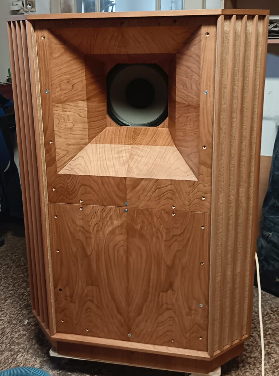 b80f41d4-d74b-4621-9bcc-d0077d3705a8